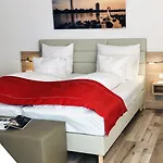 Four Stars By Hotel 4*