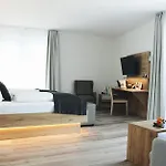 Hotel Four Stars By 4*