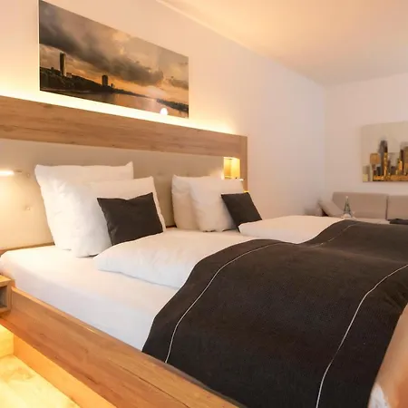 Four Stars By Hotel