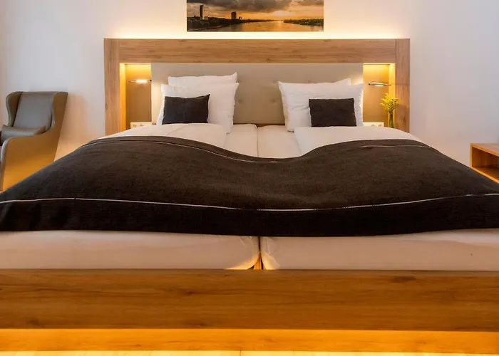 Four Stars By Meckenheim (North Rhine-Westphalia)