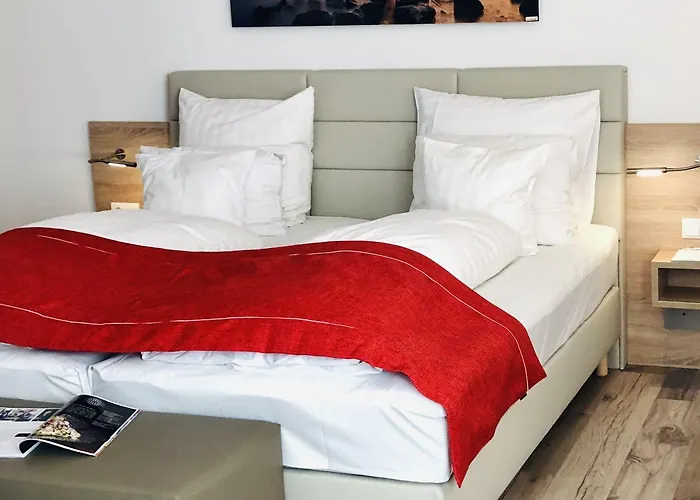 Four Stars By Hotel 4*